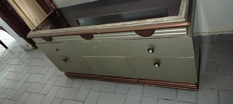 Deco dressing table 1