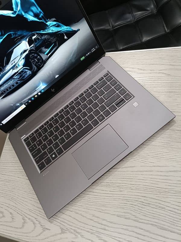 Hp Zbook Studio 15 G5 core i7 9th gen hexacore (i7-9850H) 4gb Nvidia 8