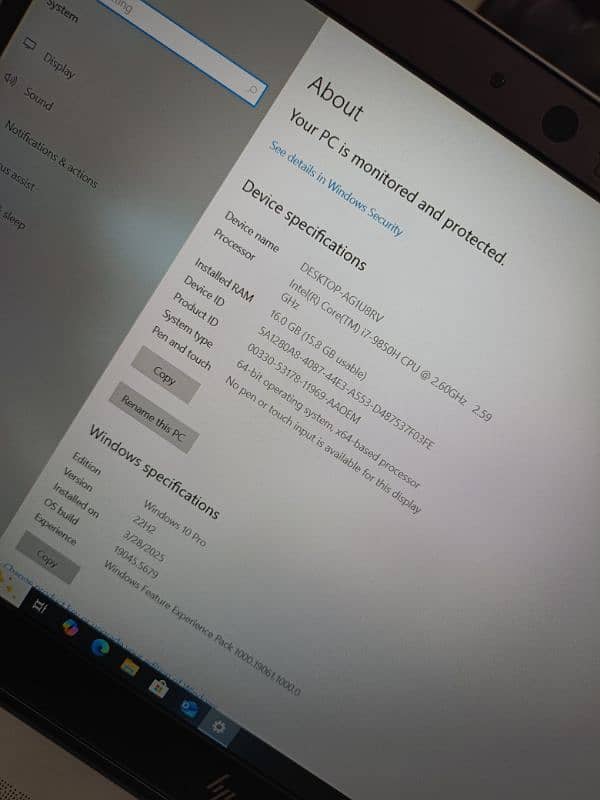 Hp Zbook Studio 15 G5 core i7 9th gen hexacore (i7-9850H) 4gb Nvidia 13