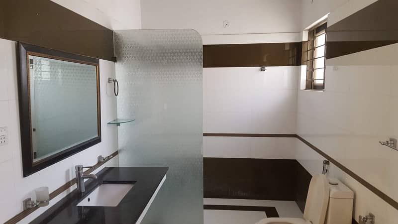 1 KANAL UPPER PORTION FOR RENT 6