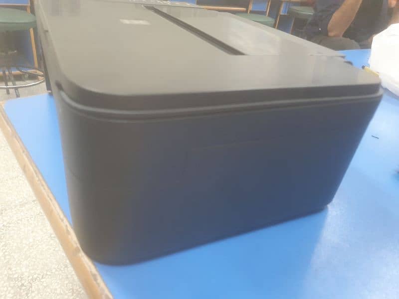 Canon Pixma (Colour Printer + Scanner) 3