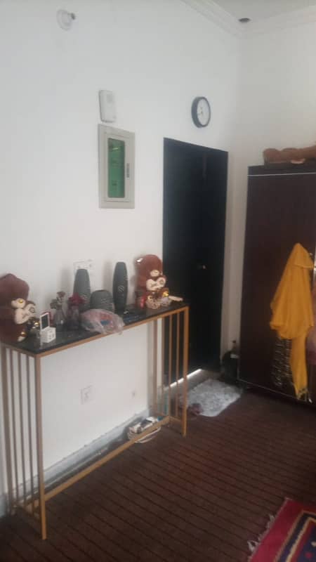 8 marla Beautiful Portion for Rent 3