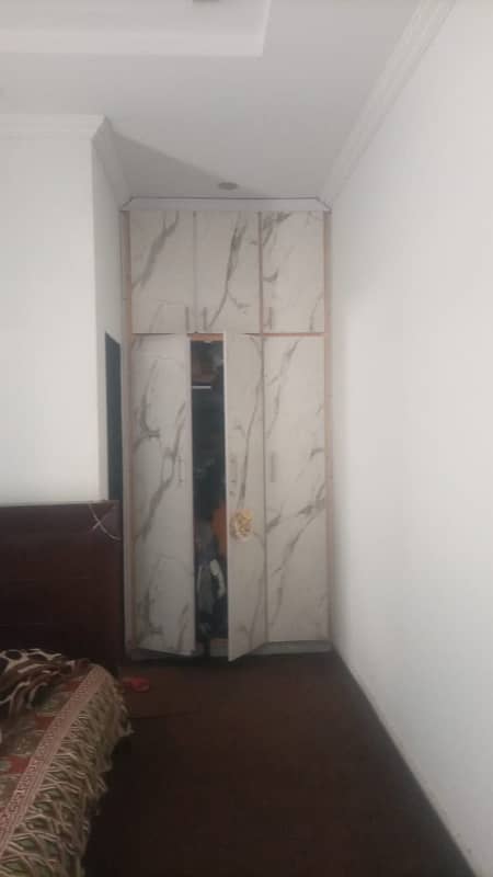 8 marla Beautiful Portion for Rent 12