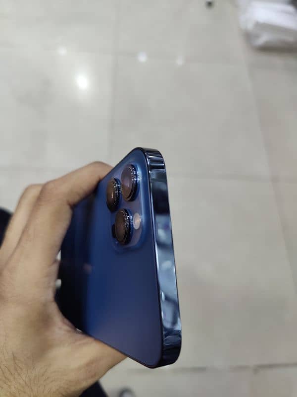 12 pro max 3