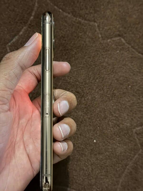 iphone 11 pro PTA proved 1