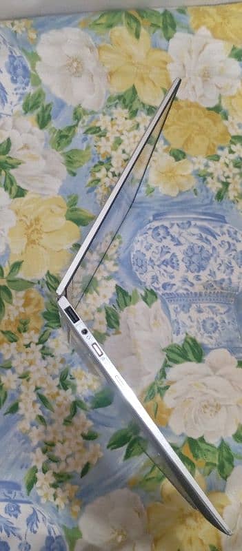 HP EliteBook X360 1030 G4 2