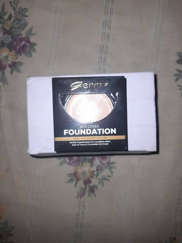 Face Foundation in Stock - NEW 0