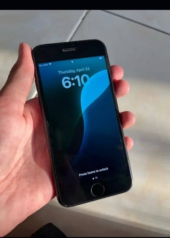 IPHONE SE 2ND 2020 0