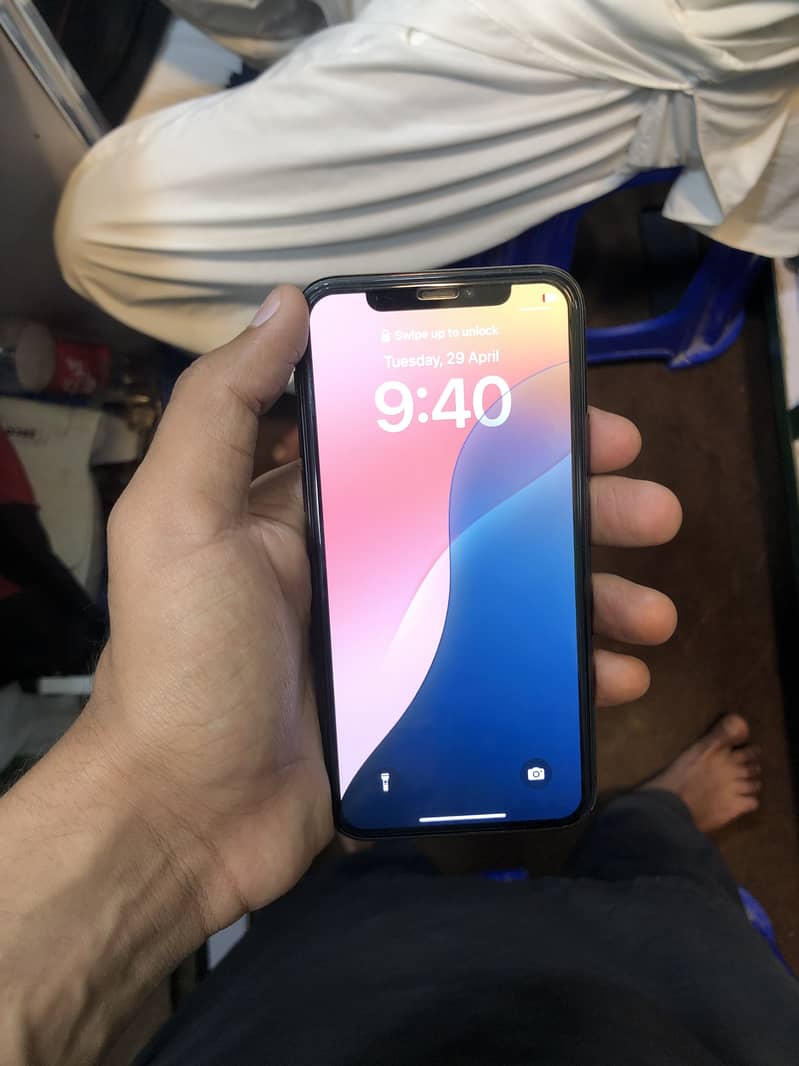 Iphone 11 pro PTA 1