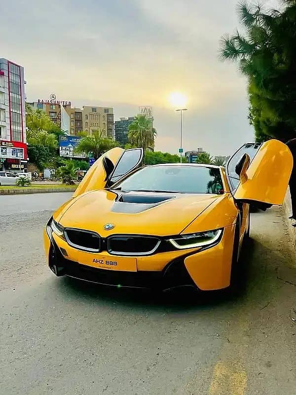 Car Renal Lahore Prado, BRV, Revo, V8, X Corolla Mercedes, Rent a Car 0