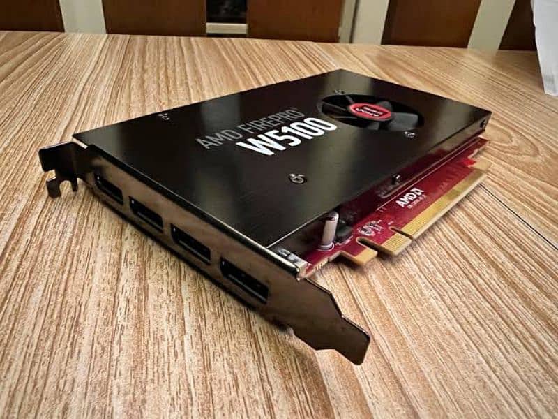 AMD firepro W5100 4gb in 10/10 working and in good condition 1