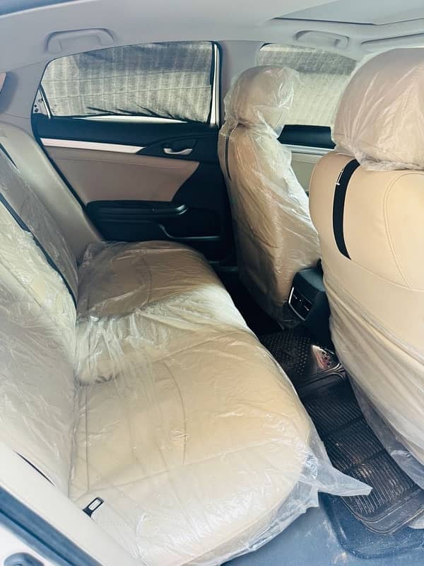 Honda Civic Oriel 2017 11