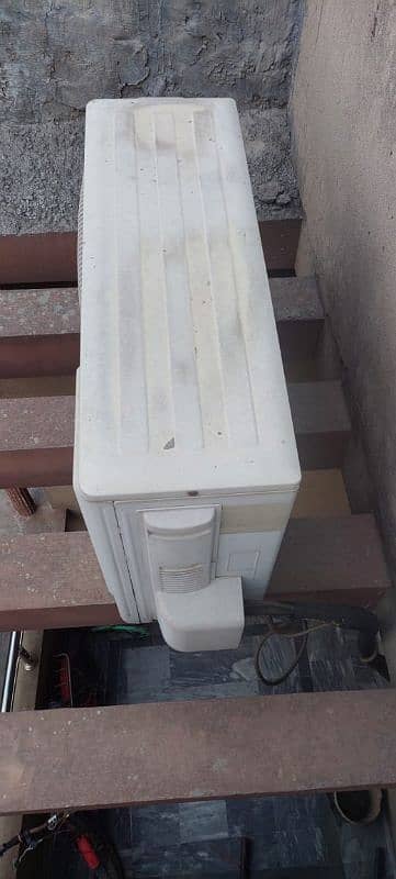 gree 1 ton non inverter split ac 2