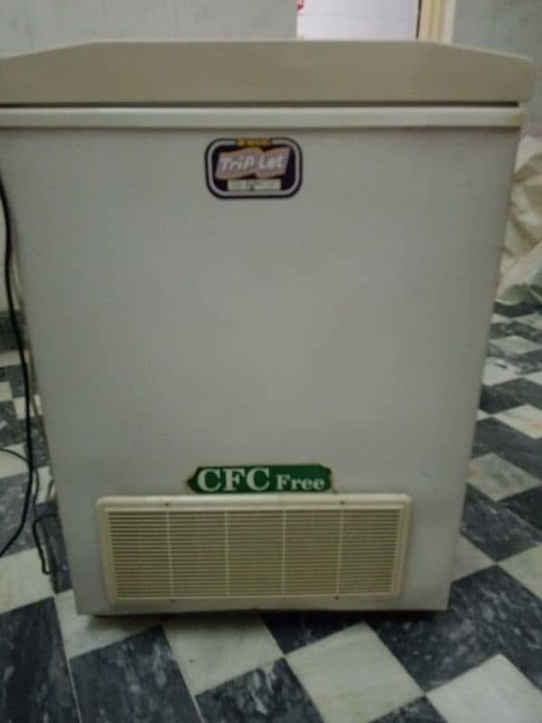 Waves Triplet Freezer & Fridge (2 Doors) 4