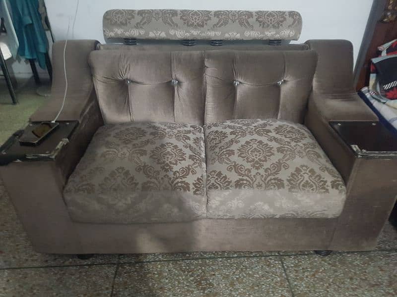 3 2 1 seater good condition sofa set 0