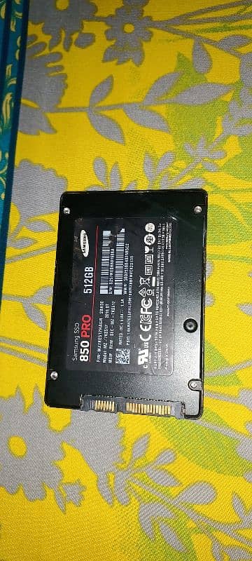 Samsung 512 SSD hard for sale 0