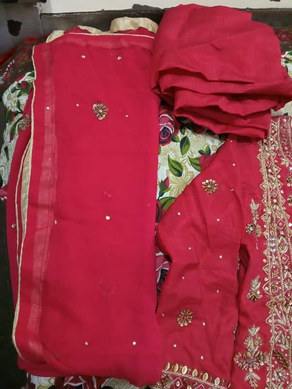 Embroidered dress 1