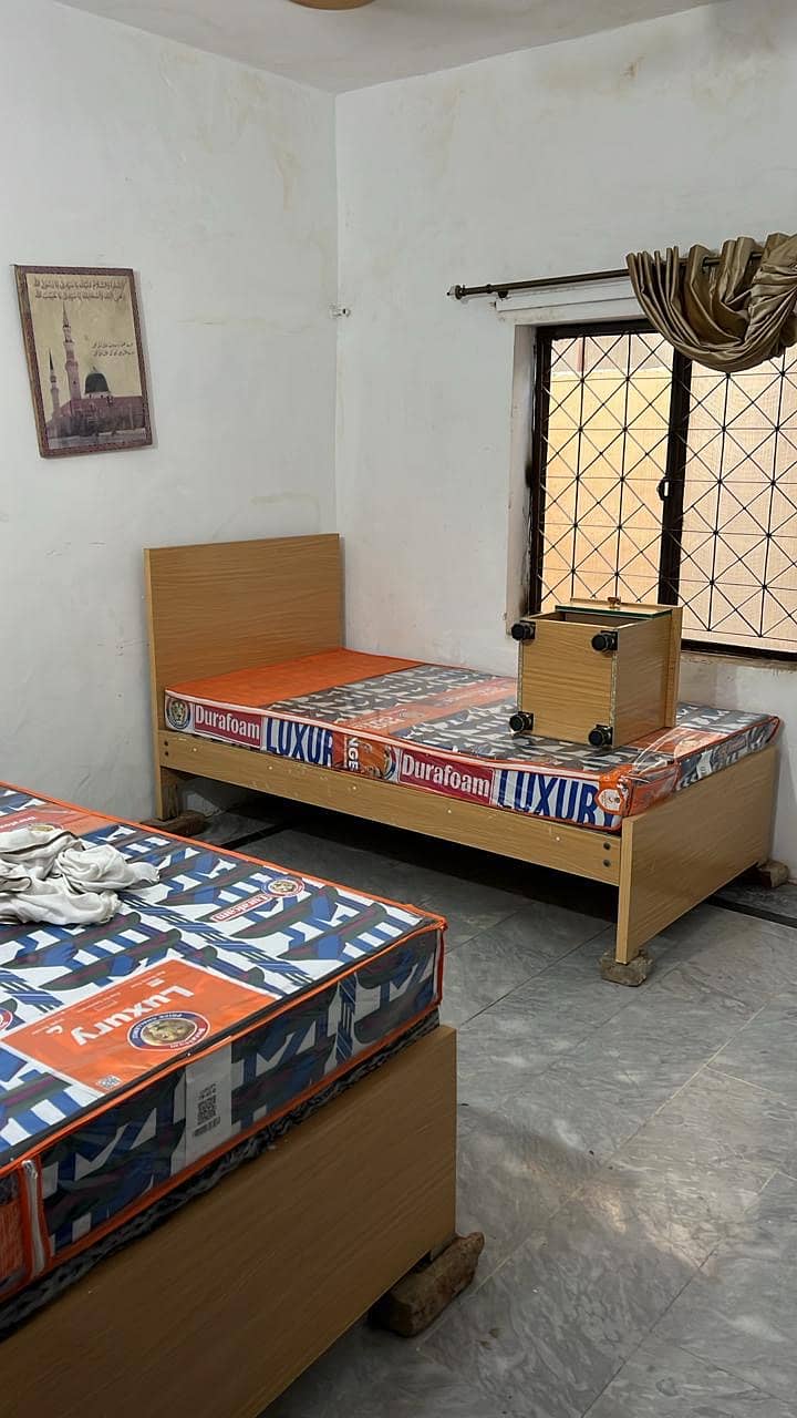Boys Hostel Lahore -Solar Electricity, Single Bed, Gated Parking, Wifi 8