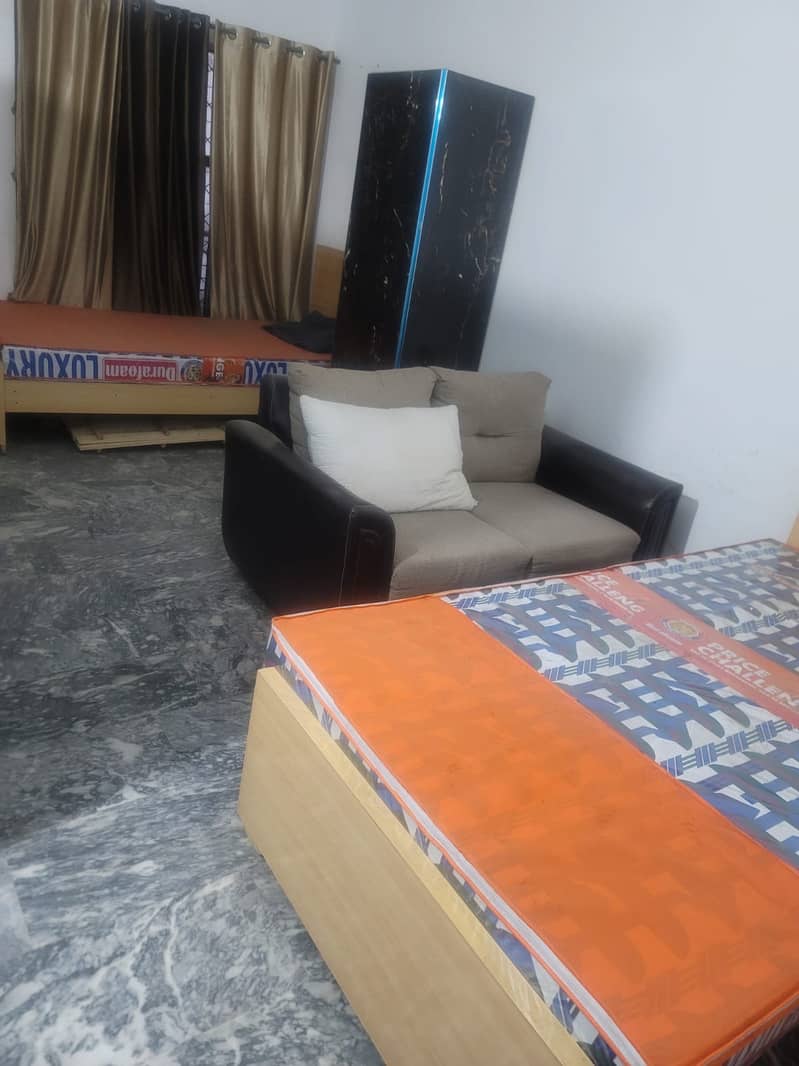 Boys Hostel Lahore -Solar Electricity, Single Bed, Gated Parking, Wifi 11