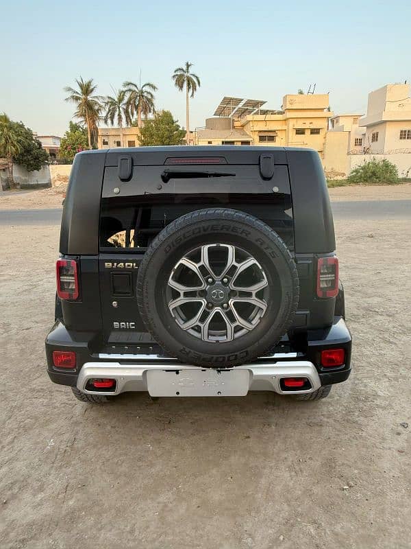 BAIC BJ40 Plus 2022 16