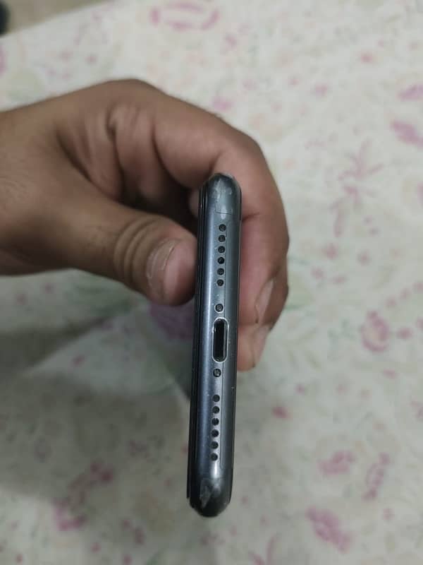 i phone 11 factory unlock exchange with 11 pro or 12 4
