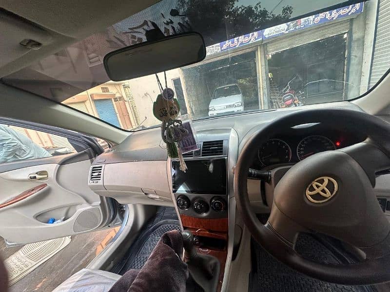 Toyota Corolla GLI 2010 7