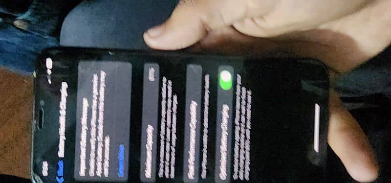 selling iphone xs gold colour PTA approved 5