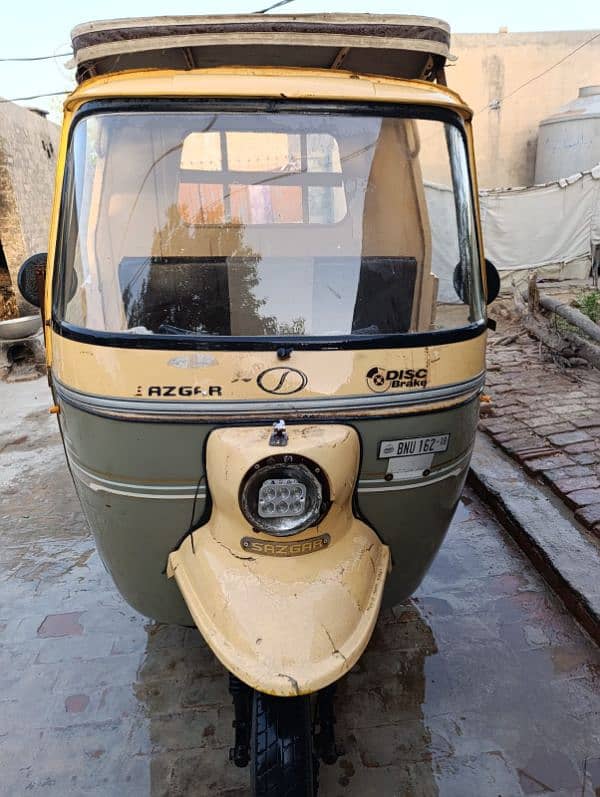 200cc loder riksha 5