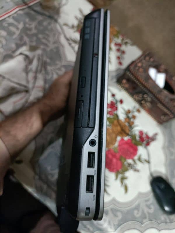 Dell Core i7 4th Generation With Two Graphics Card 1
