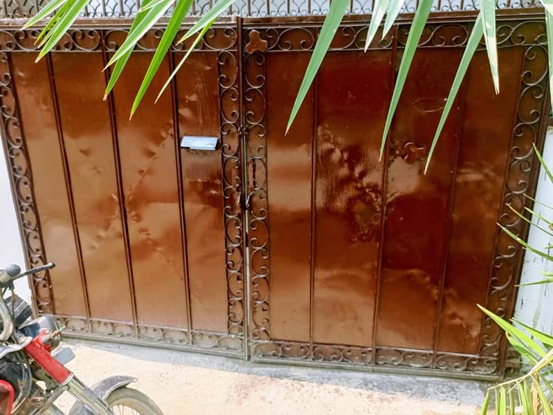 Boys Hostel Lahore -Solar Electricity, Single Bed, Gated Parking, Wifi 16