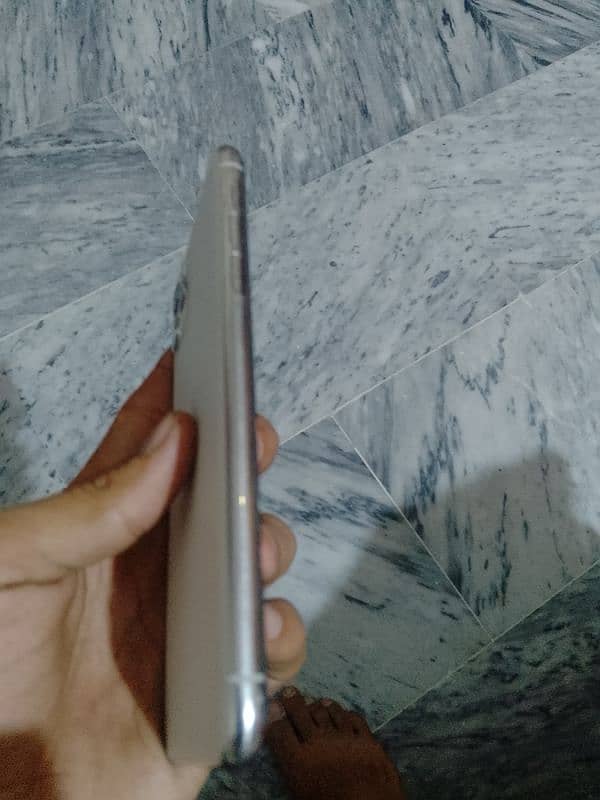 iphone 11 promax 64gb jv 1