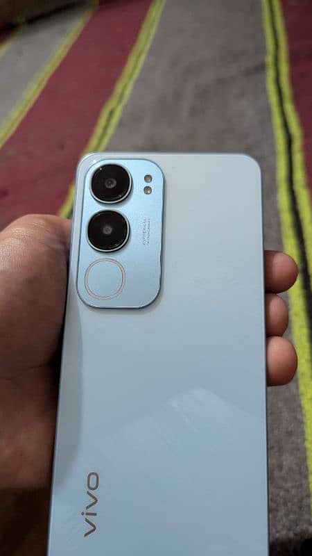 Vivo y19s 6Rom 128 0