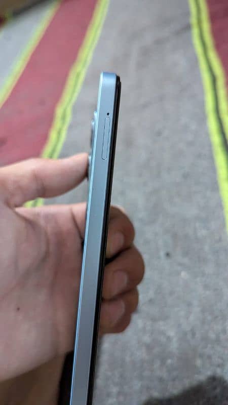 Vivo y19s 6Rom 128 2