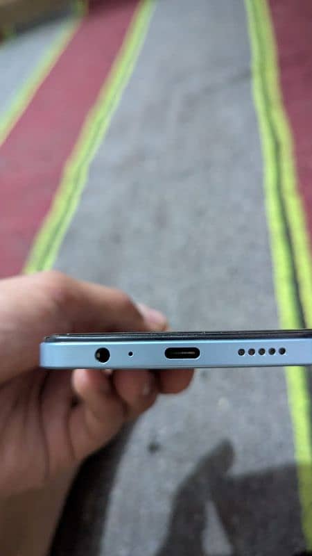 Vivo y19s 6Rom 128 3