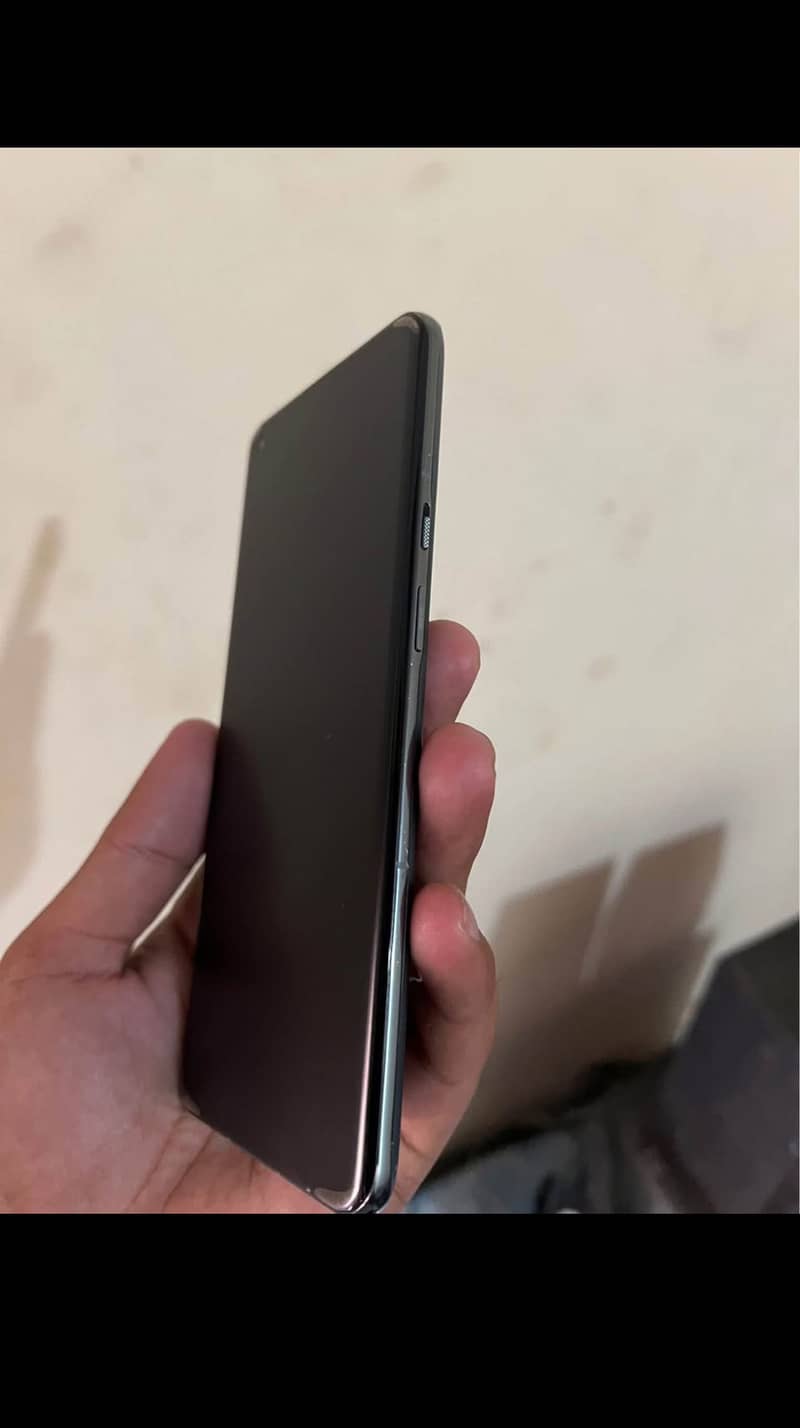 One plus 9 pro 12/256 2