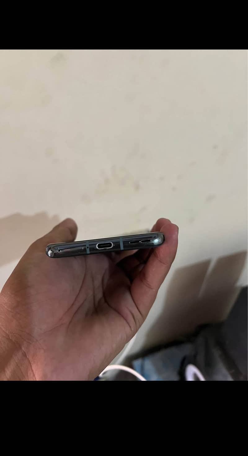 One plus 9 pro 12/256 5