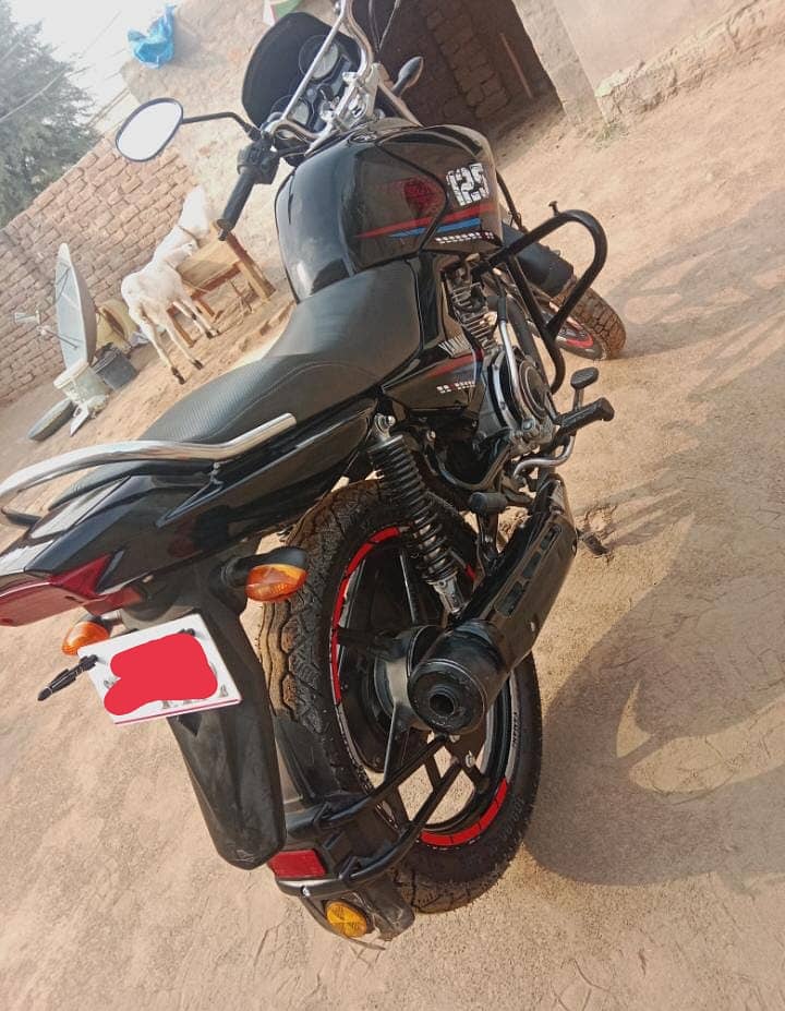 Yamaha YBR 125G 2018 1