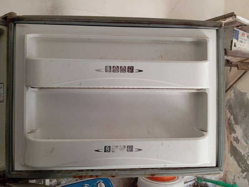 DAWLANCE REFRIGERATOR 0