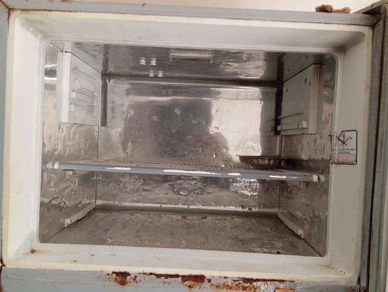 DAWLANCE REFRIGERATOR 1