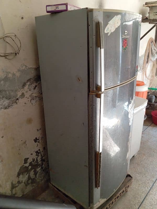 DAWLANCE REFRIGERATOR 5