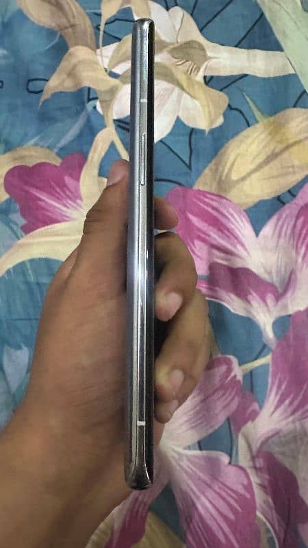 one plus 9 pro 5G 12/265 2