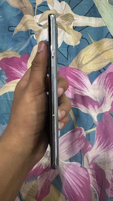 one plus 9 pro 5G 12/265 3