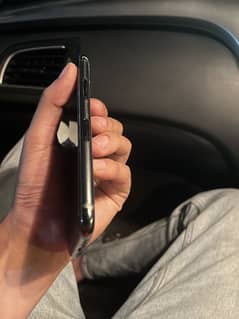 I phone 11 pro 256 gb