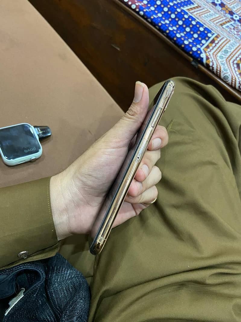 iPhone xs max 1