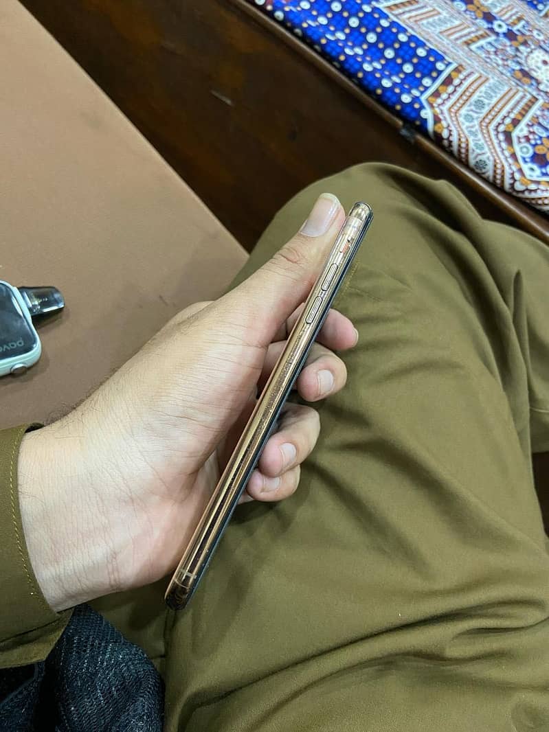 iPhone xs max 5