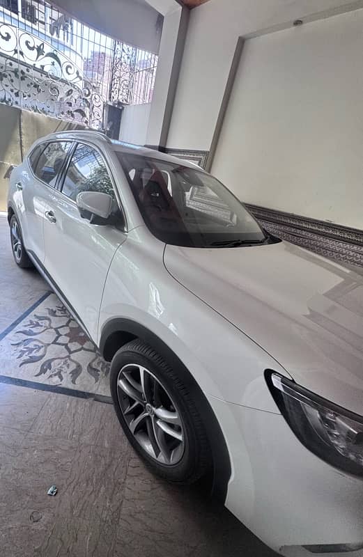 MG HS 2021 7