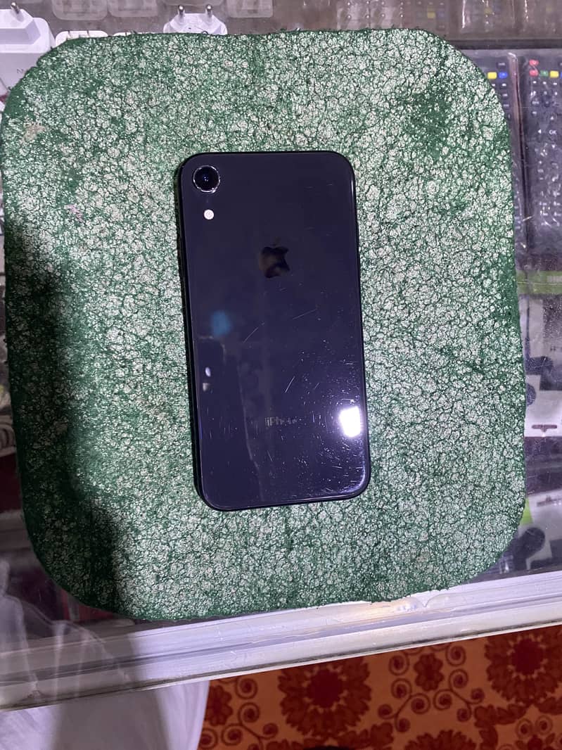 IPHONE XR 128 GB 0