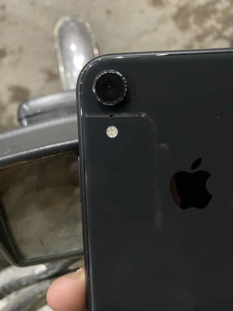 IPHONE XR 128 GB 1
