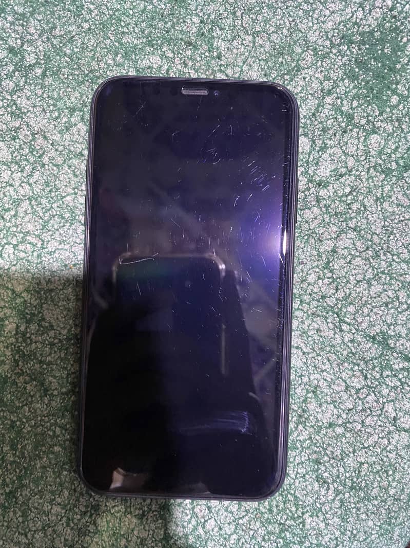 IPHONE XR 128 GB 9