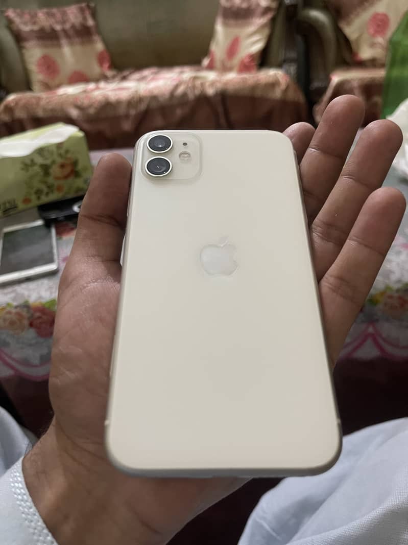 IPHONE 11 1